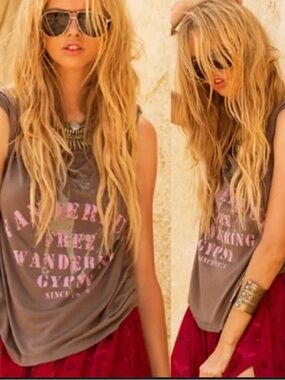 Spell Wanderlust Tee Medium - Taupe Brown with Pink Print